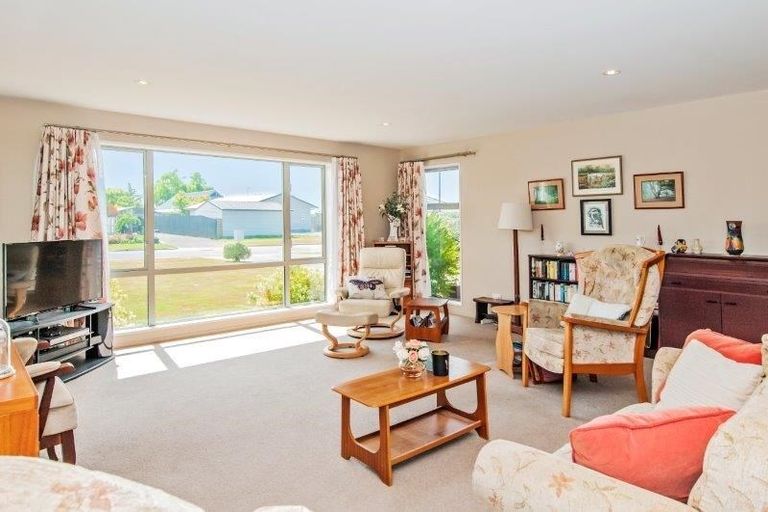 Photo of property in 42 Chervier Street, Leeston, 7632