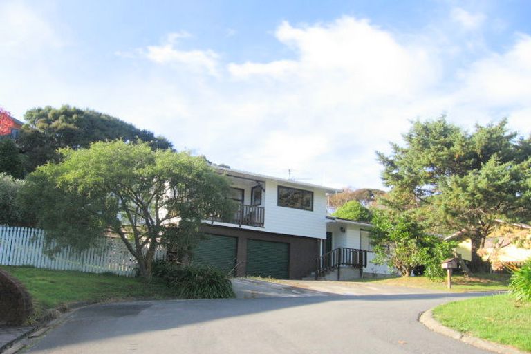 Photo of property in 37 Postgate Drive, Whitby, Porirua, 5024