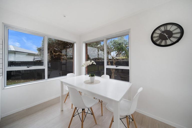 Photo of property in 15 Penderford Place, Mangere East, Auckland, 2024