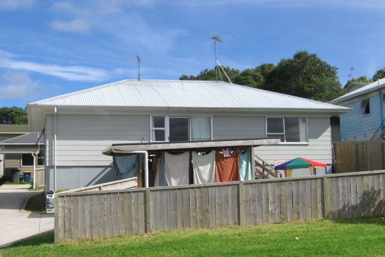 Photo of property in 44 Farwood Drive, Henderson, Auckland, 0612