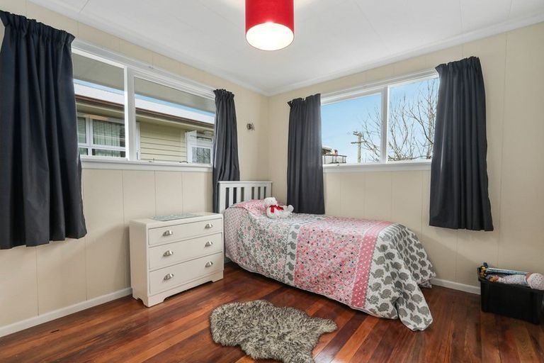 Photo of property in 23 Larnach Street, Waimairi Beach, Christchurch, 8083