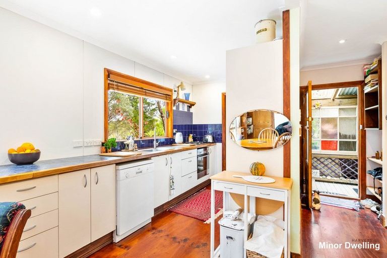 Photo of property in 29 Onedin Place, Titirangi, Auckland, 0604