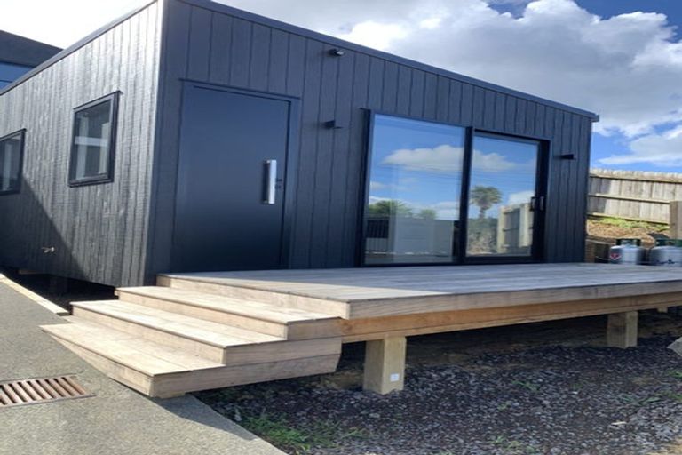 Photo of property in 14 City View Terrace, Birkenhead, Auckland, 0626