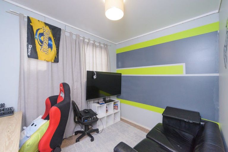 Photo of property in 5a Harding Place, Feilding, 4702