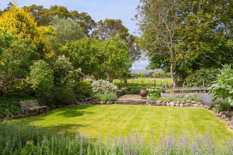 Photo of property in 149a Bidwills Cutting Road, Morison Bush, Greytown, 5794
