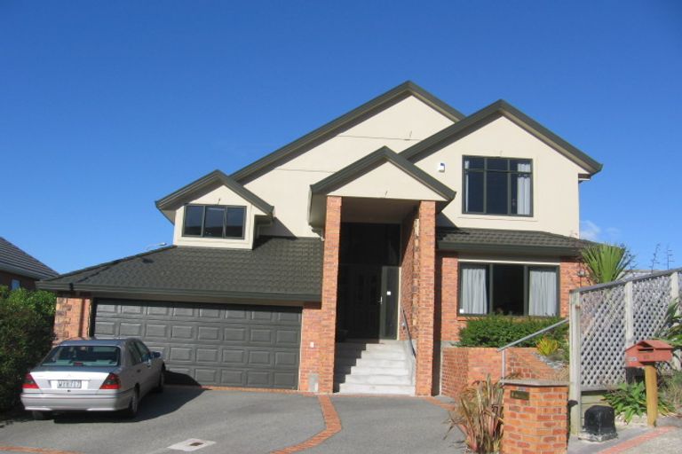 Photo of property in 22 Claverton Grove, Churton Park, Wellington, 6037