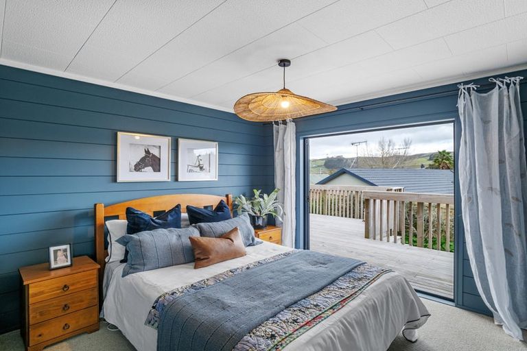 Photo of property in 2 Kassa Rise, Helensville, 0800