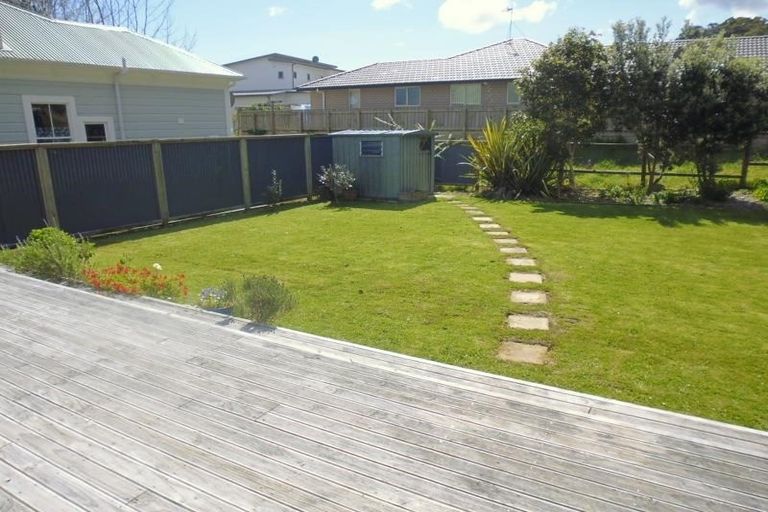 Photo of property in 7 Poneke Drive, Waikanae, 5036