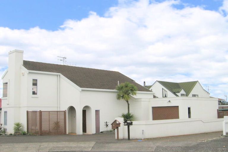 Photo of property in 1/27 Berwick Place, Mount Maunganui, 3116