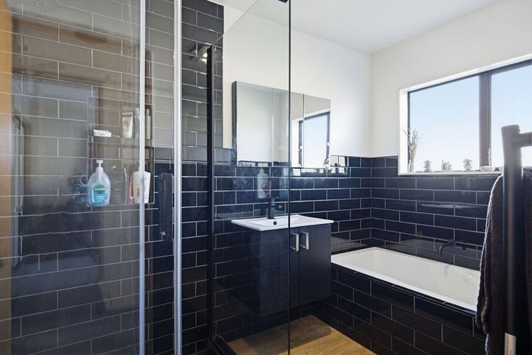 Photo of property in 2/3 Ngaio Street, Stoke, Nelson, 7011
