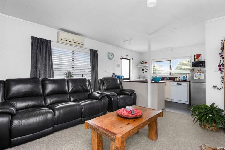 Photo of property in 463 Gloucester Street, Taradale, Napier, 4112
