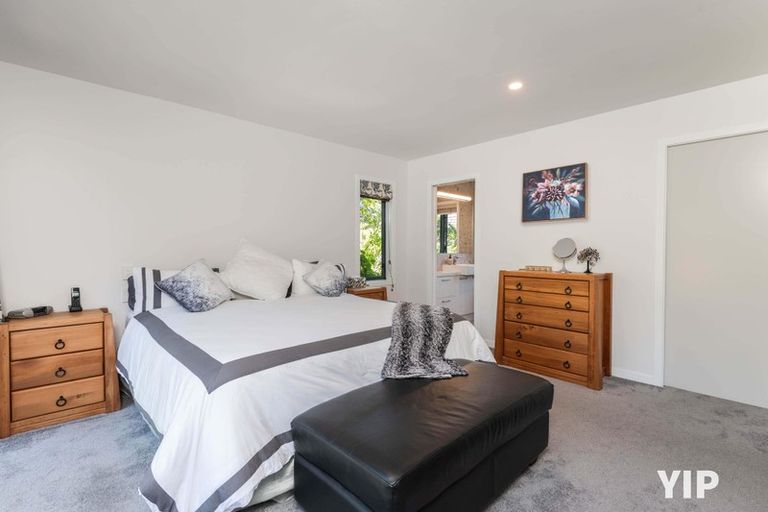 Photo of property in 17a Simla Crescent, Khandallah, Wellington, 6035