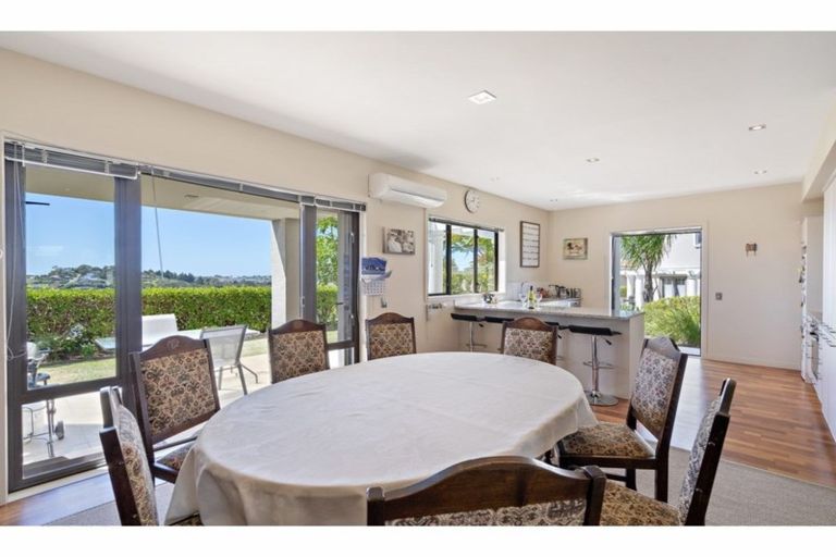 Photo of property in 140 Gills Road, Albany Heights, Auckland, 0632