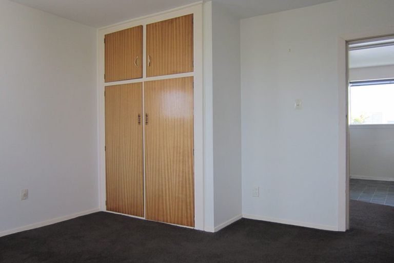 Photo of property in 2/22 Clare Road, St Albans, Christchurch, 8014
