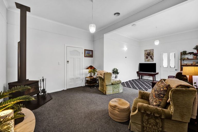 Photo of property in 16a Regan Street, Stratford, 4332