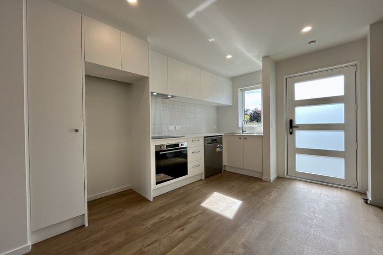 Photo of property in 2/113 Poulson Street, Addington, Christchurch, 8024