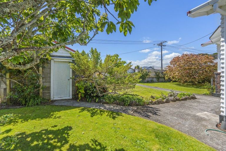 Photo of property in 6 French Street, Moturoa, New Plymouth, 4310