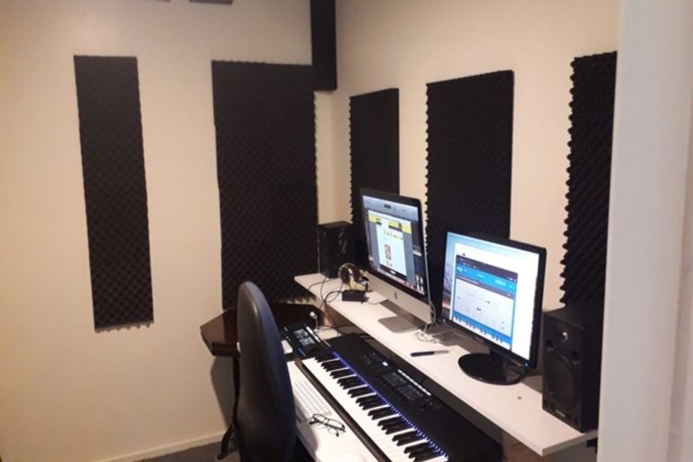 Photo of property in 9 Swansea Street, Khandallah, Wellington, 6035