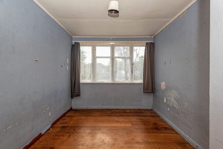Photo of property in 10 Bristol Crescent, Roslyn, Palmerston North, 4414