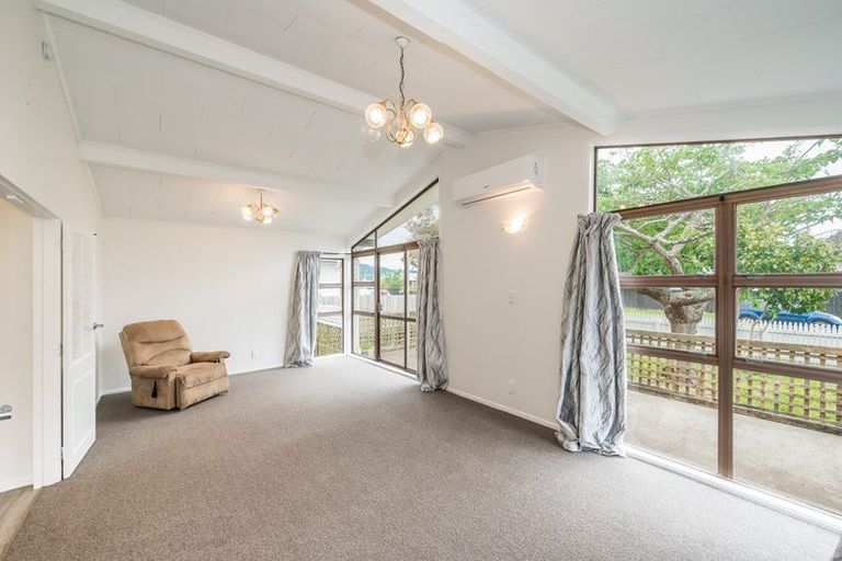 Photo of property in 83 Donovan Road, Paraparaumu Beach, Paraparaumu, 5032