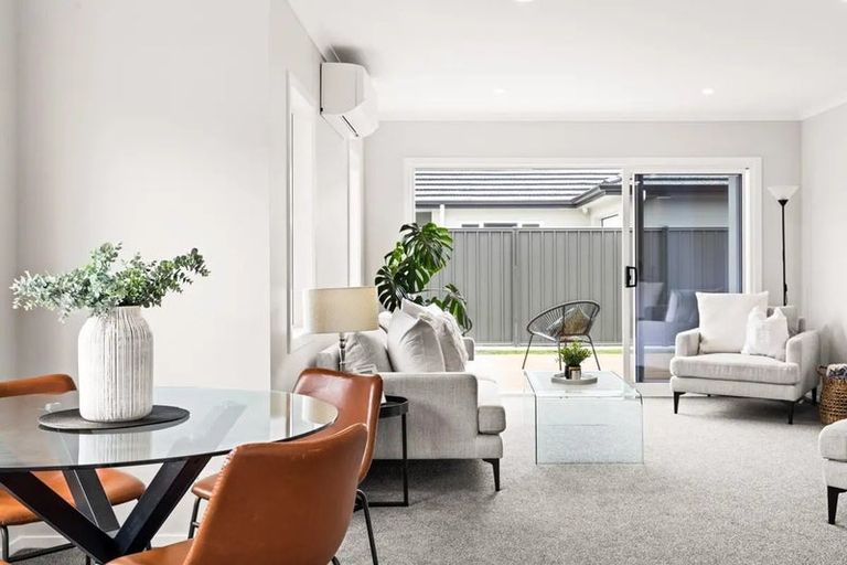 Photo of property in 2/52 Park Road, Greenmeadows, Napier, 4112