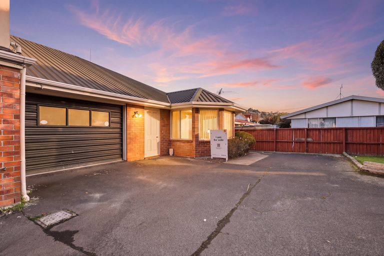 Photo of property in 43a Eastbourne Street, Caversham, Dunedin, 9012