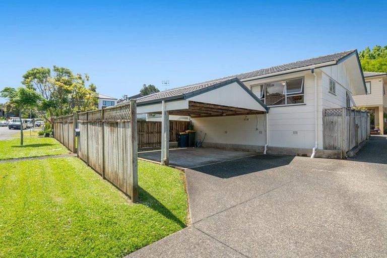 Photo of property in 1/63 Salamanca Road, Sunnynook, Auckland, 0620