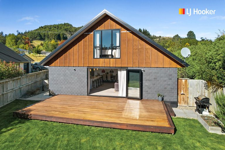 Photo of property in 299 Gladstone Road North, Mosgiel, 9092