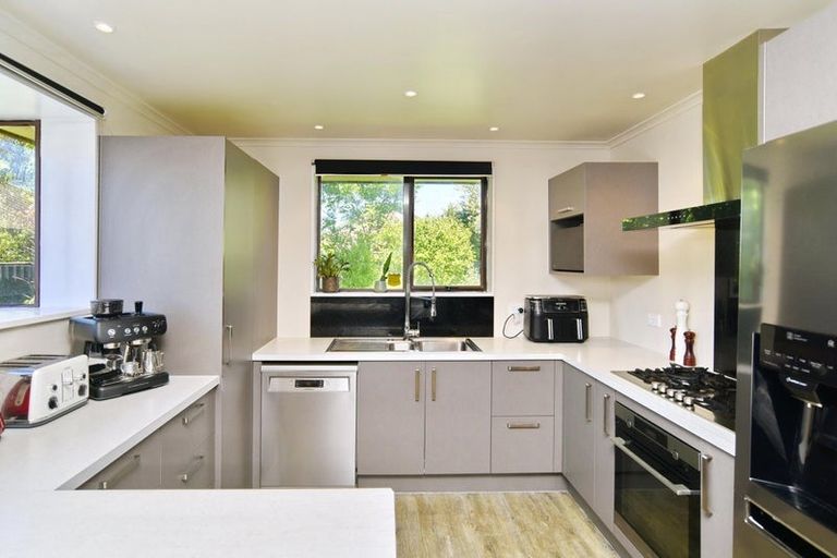 Photo of property in 11 Ludlow Place, Parklands, Christchurch, 8083