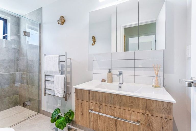 Photo of property in 8/388 Hibiscus Coast Highway, Orewa, 0931