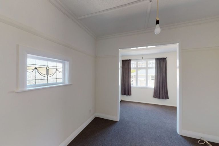 Photo of property in 26 Weka Street, Miramar, Wellington, 6022