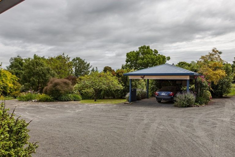 Photo of property in 294 Porangahau Road, Waipukurau, 4282