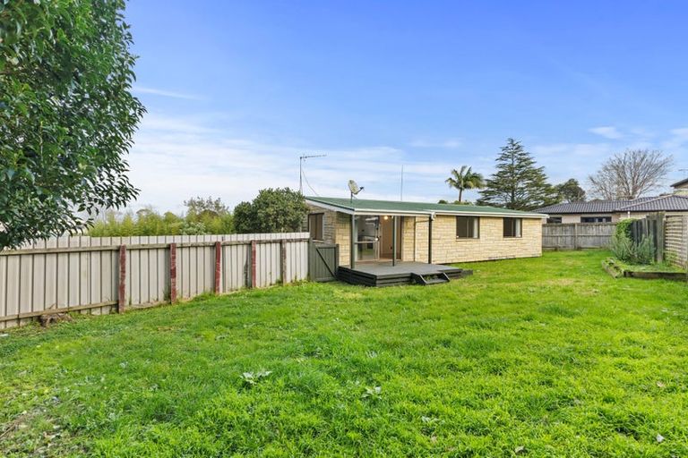 Photo of property in 2/12 Christmas Road, Manurewa, Auckland, 2102