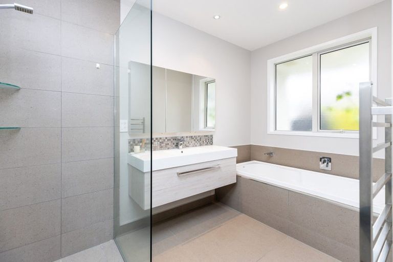 Photo of property in 18 Lilac Close, Cambridge, 3434