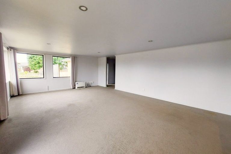 Photo of property in 25 Saxon Woods Drive, Rototuna North, Hamilton, 3210