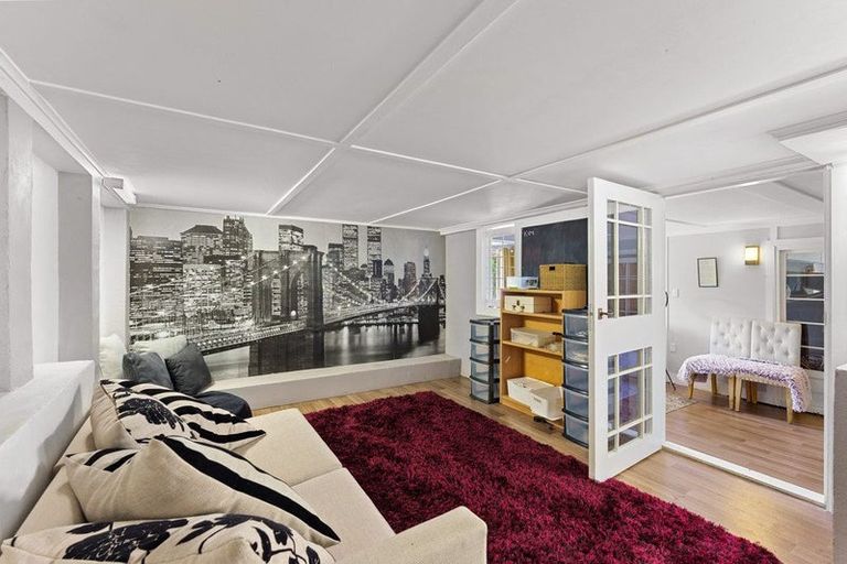 Photo of property in 31 Park Avenue, Waikanae, 5036