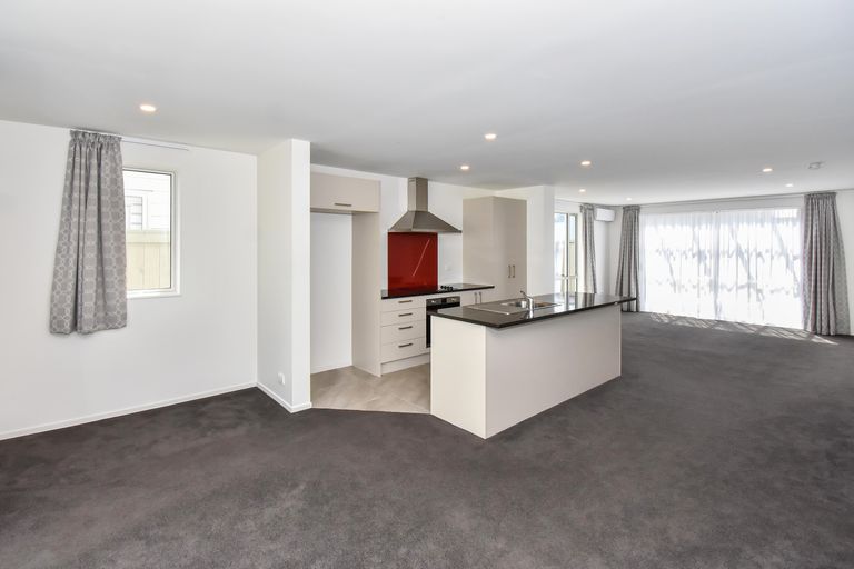 Photo of property in 6 Treestump Road, Takanini, 2112