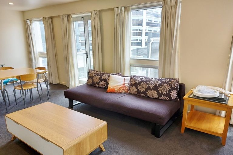 Photo of property in Terrace Heights Apartments, 6f/163 The Terrace, Wellington Central, Wellington, 6011