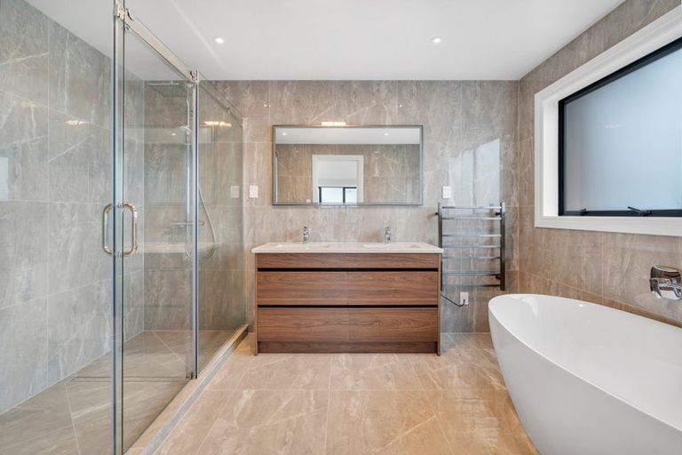 Photo of property in 76 Symes Drive, Red Beach, 0932