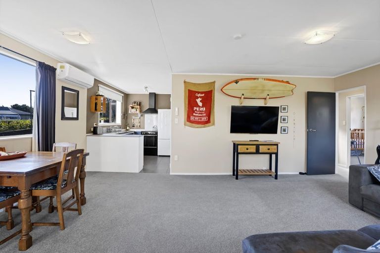 Photo of property in 42 Norwich Avenue, Spotswood, New Plymouth, 4310