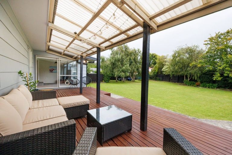 Photo of property in 27 Ferndale Place, Feilding, 4702