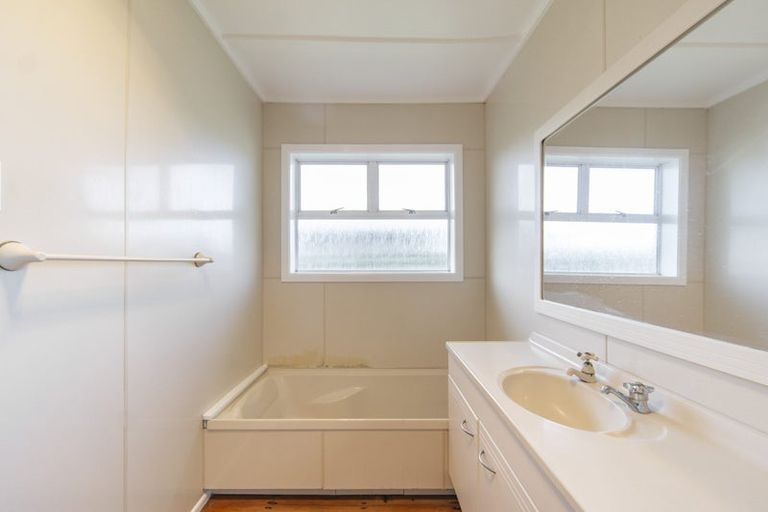 Photo of property in 7 Saint Lukes Place, Bader, Hamilton, 3206