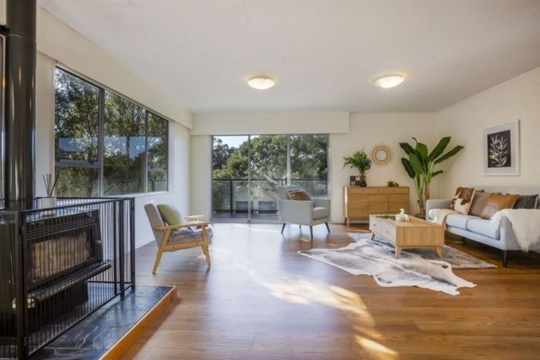 Photo of property in 3 The Anchorage, Whitby, Porirua, 5024