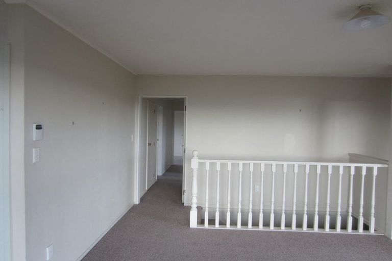 Photo of property in 16 Nalanda Crescent, Broadmeadows, Wellington, 6035