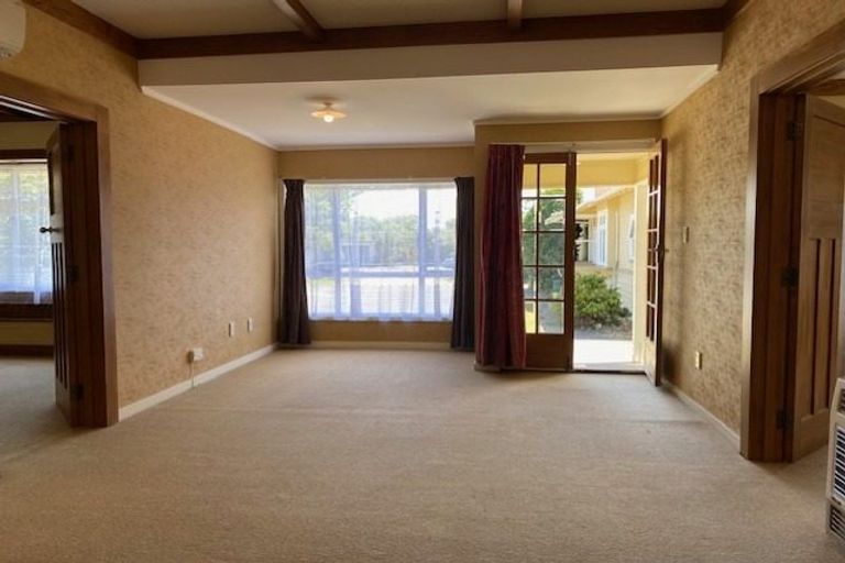 Photo of property in 90 Chelwood Street, Takaro, Palmerston North, 4412