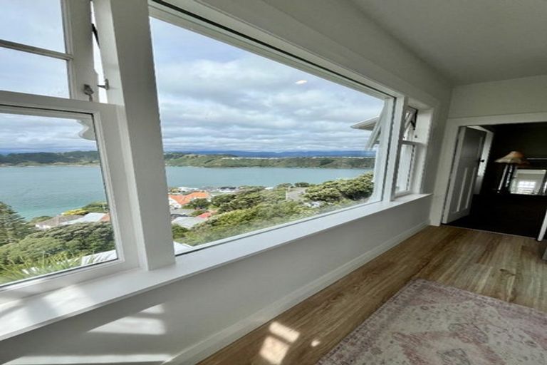 Photo of property in 18 Waipapa Terrace, Hataitai, Wellington, 6021