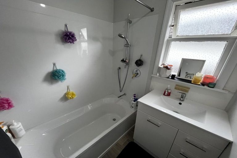Photo of property in 6 Dunn Street, Wainuiomata, Lower Hutt, 5014