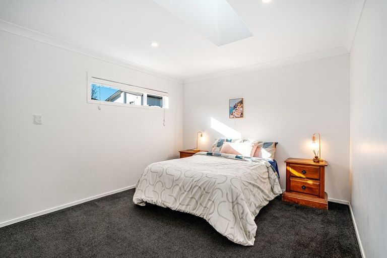 Photo of property in 21 Tasman Close, Aotea, Porirua, 5024