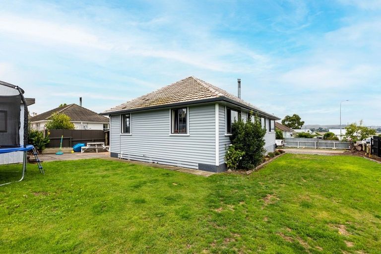 Photo of property in 12 Savage Crescent, Waipukurau, 4200