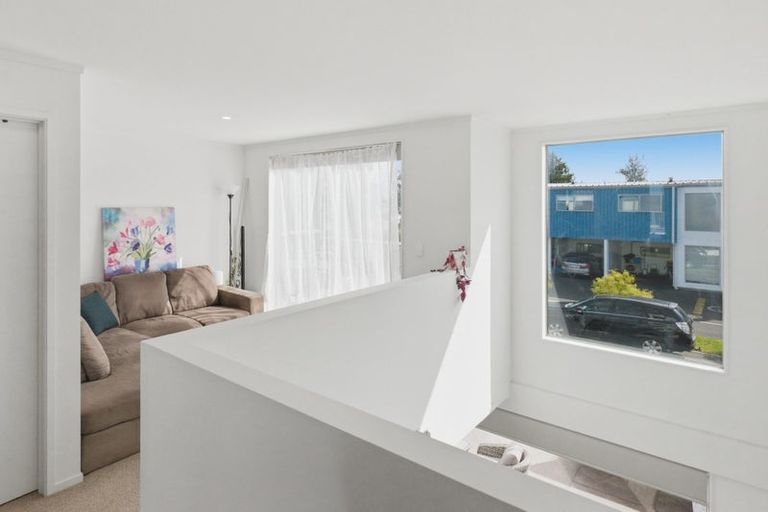 Photo of property in 30/31 Reynolds Place, Papamoa Beach, Papamoa, 3118